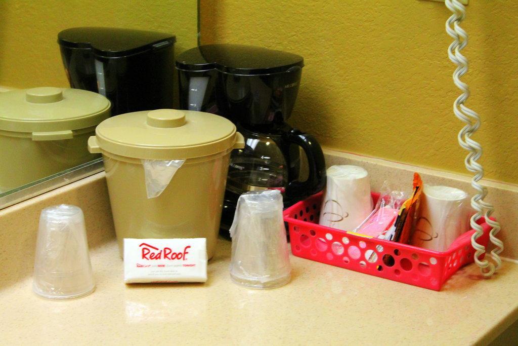 Red Roof Inn Atlanta Southeast Стокбридж Экстерьер фото
