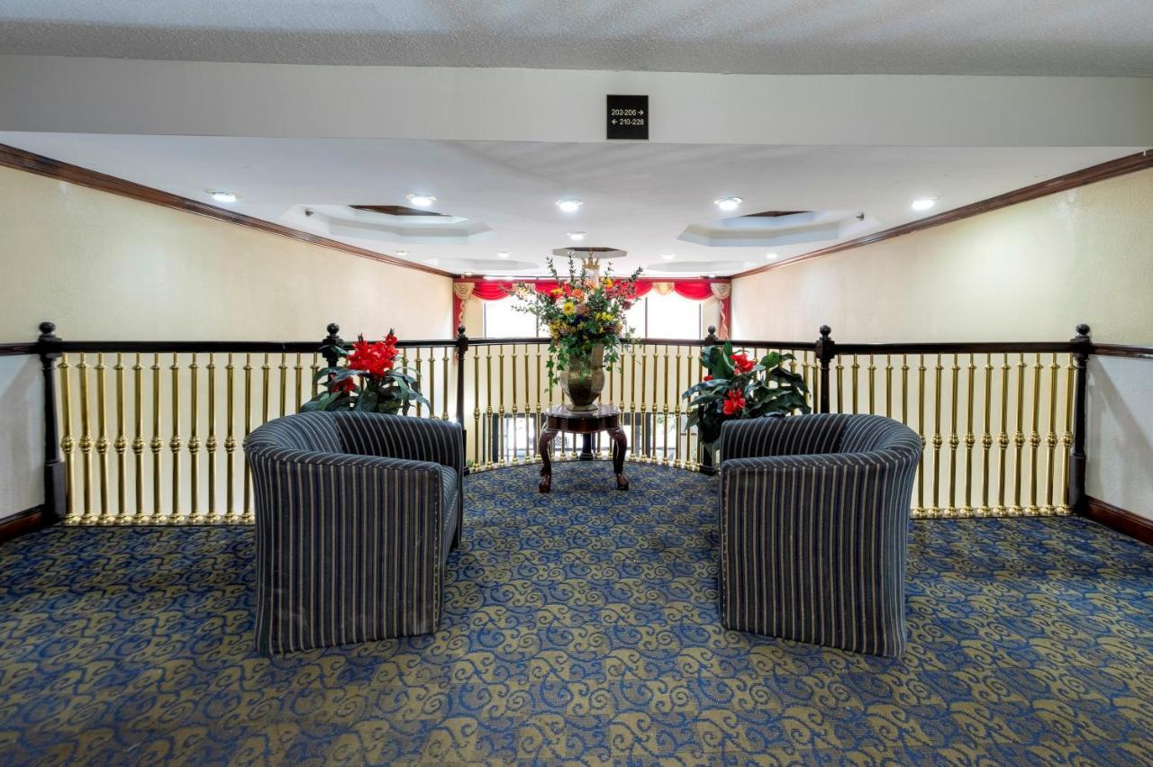 Red Roof Inn Atlanta Southeast Стокбридж Экстерьер фото
